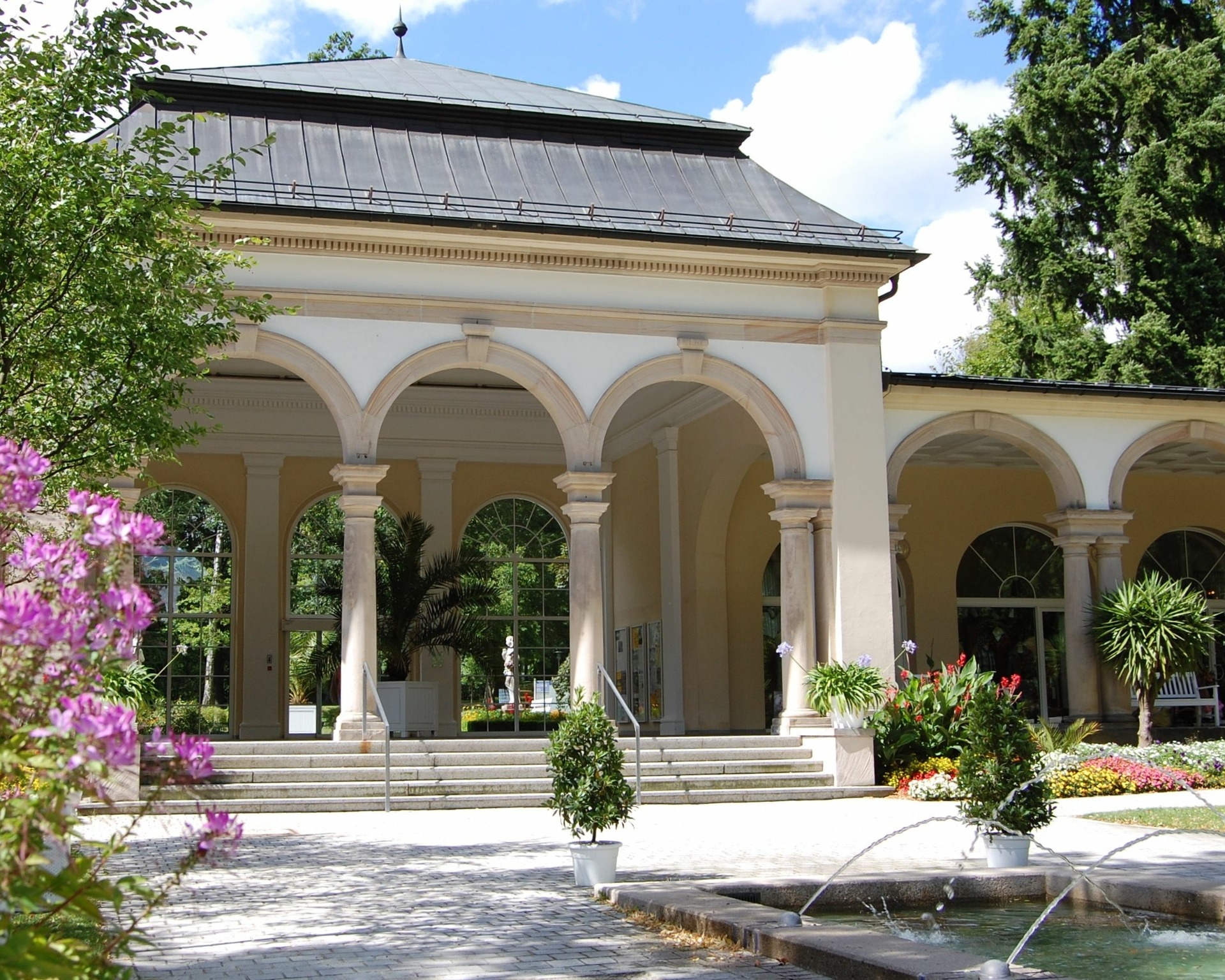 Wandelhalle im Kurpark Bad Steben